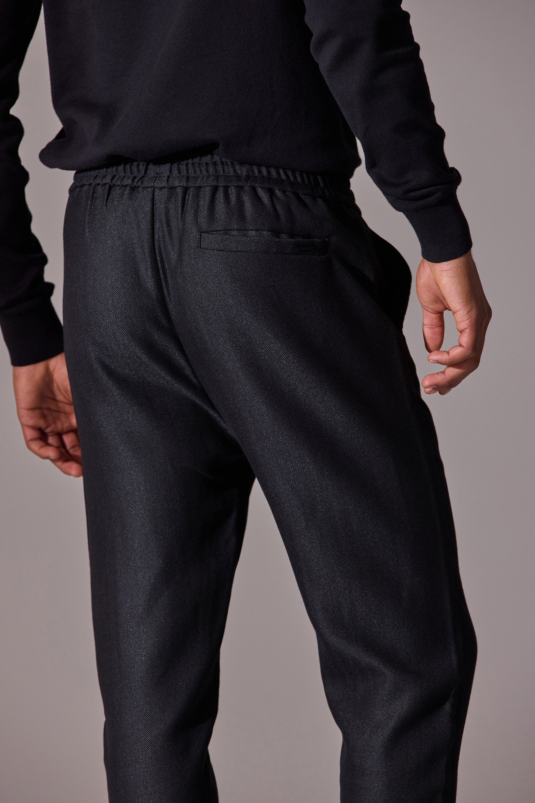 Irven Herringbone Slim Fit Smart Joggers - Black